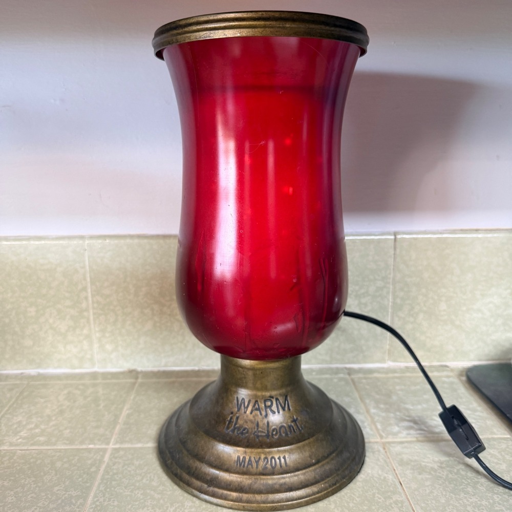 Scentsy Warm the Heart May 2011 Red Glass Electric Wax Warmer Bronze Base